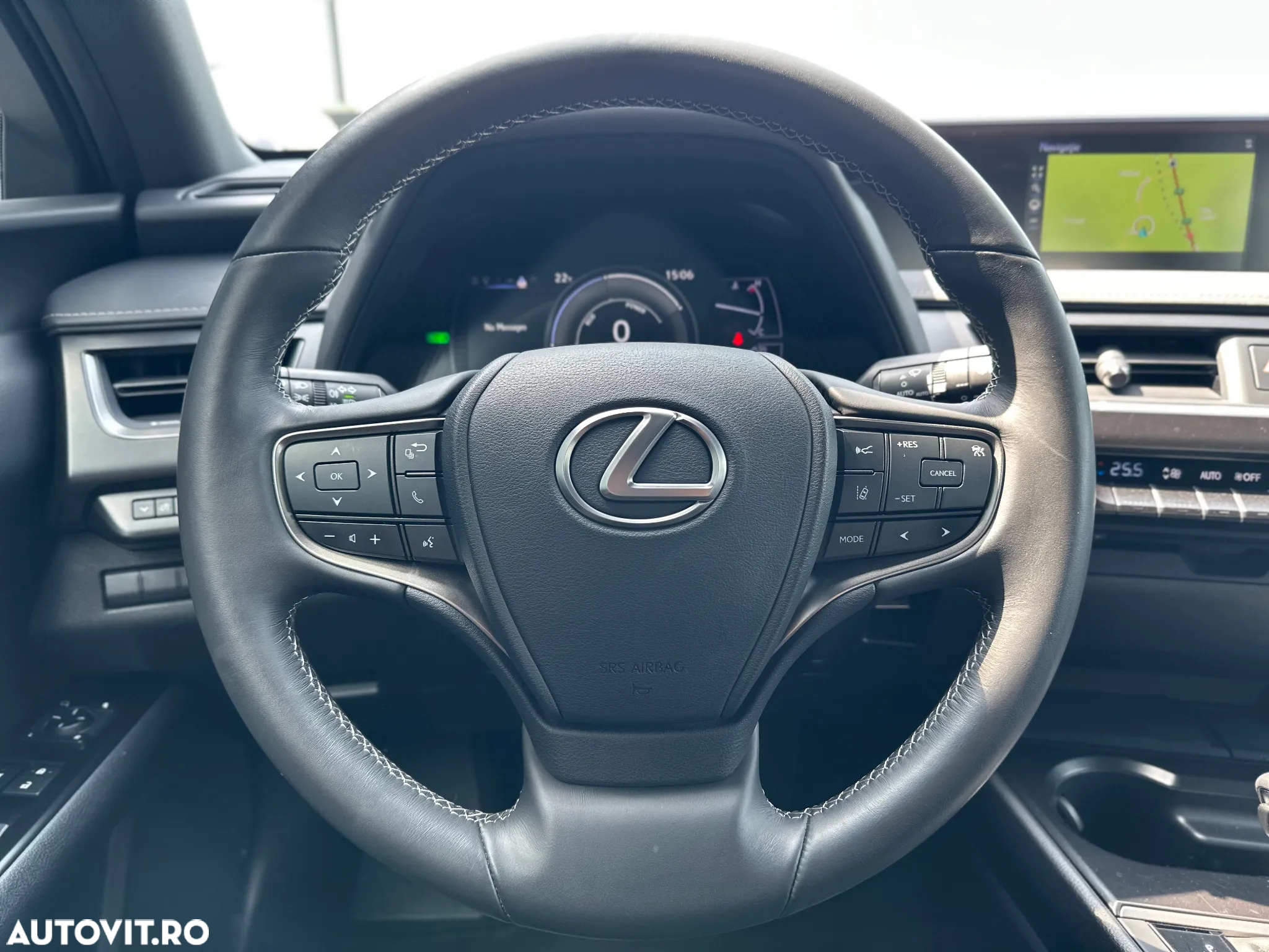 Lexus UX 250h FWD Business - 13