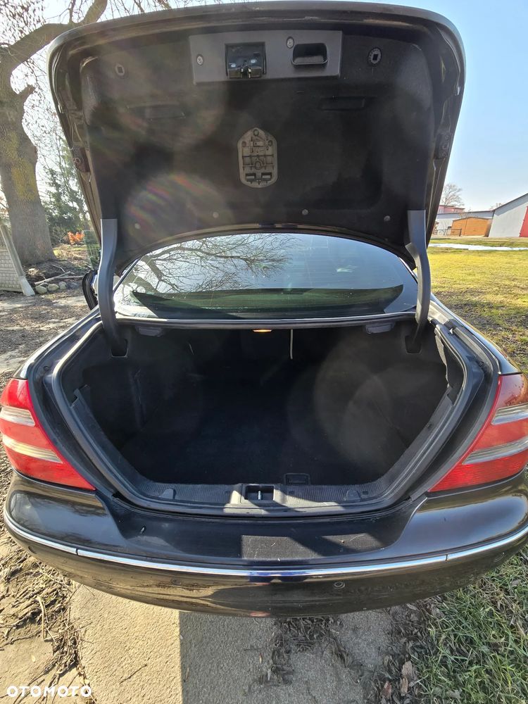 Mercedes-Benz CLK - 10