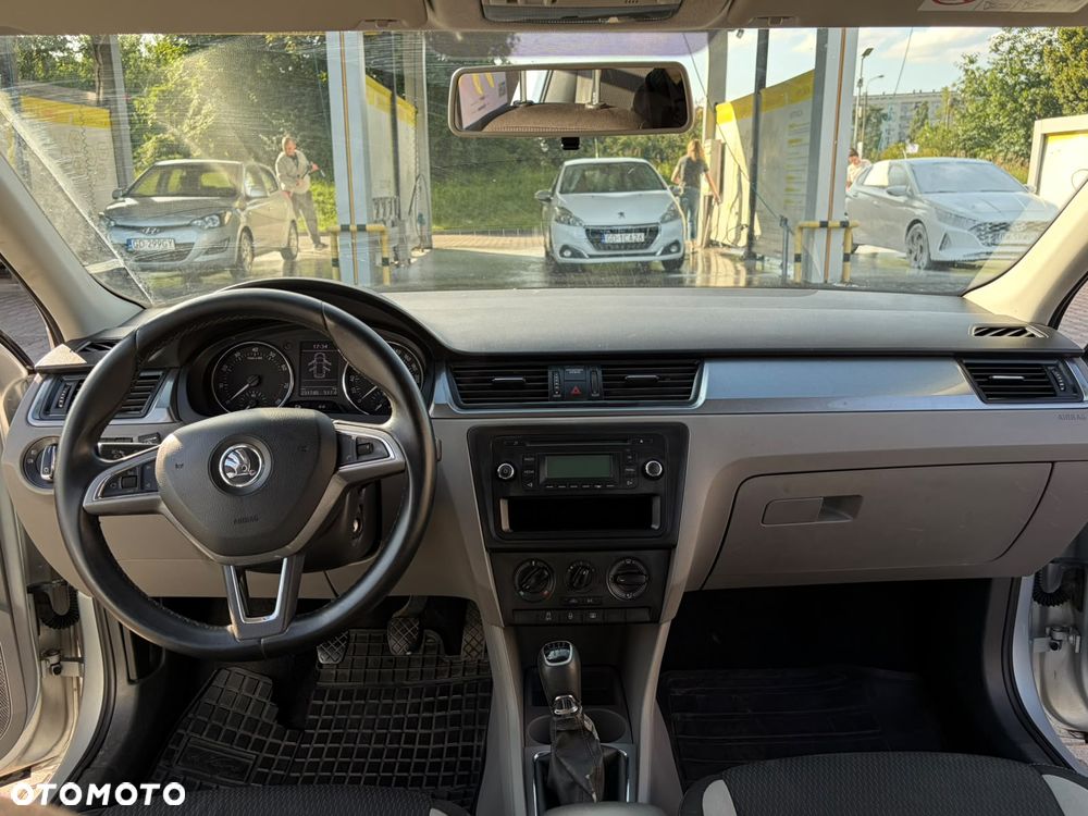 Skoda RAPID 1.2 TSI Ambition Max - 5