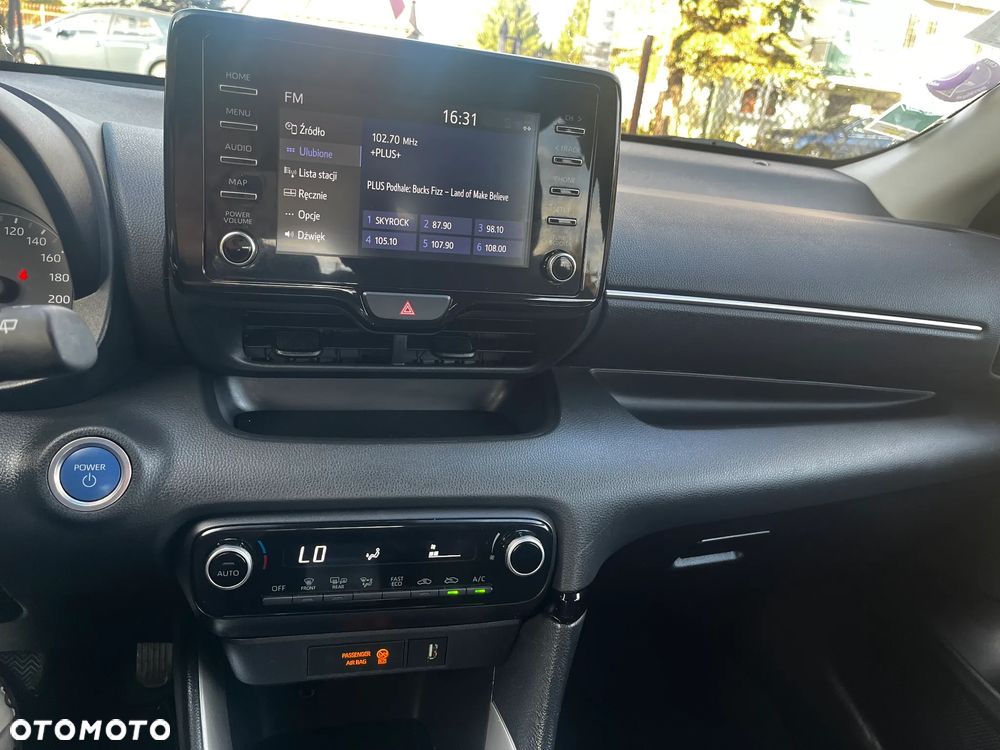 Toyota Yaris 116 1.5 VVT-i Comfort - 21