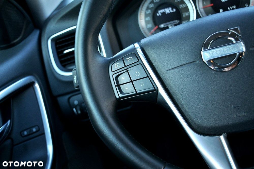 Volvo S60 D3 Geartronic Momentum - 17