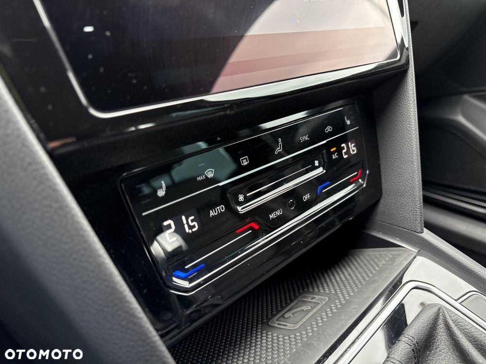 Volkswagen Passat - 17