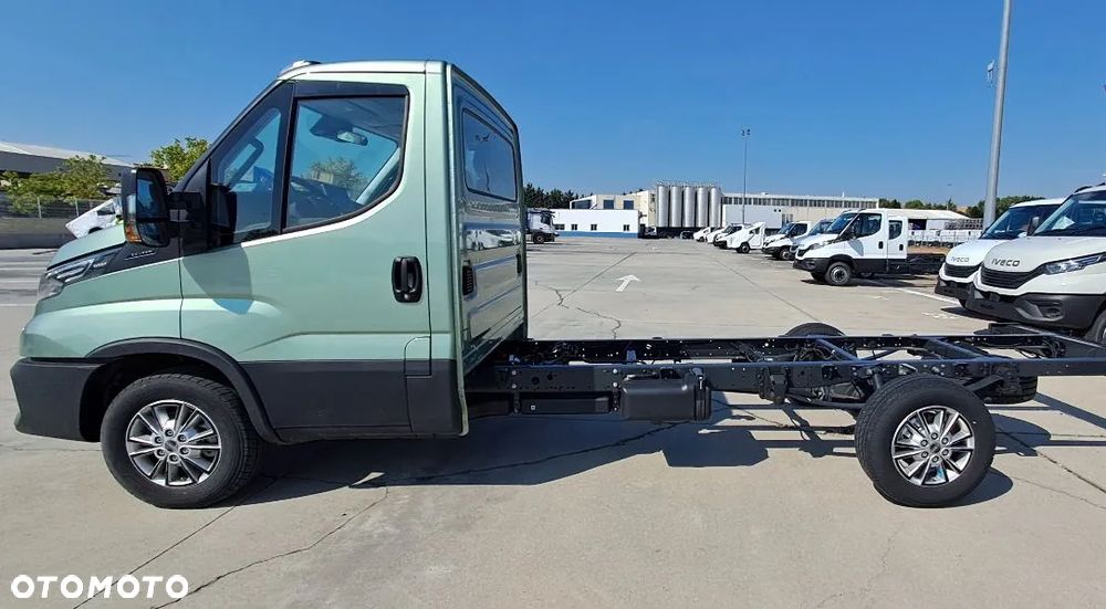 Iveco 50c 35c 70C HDS, plandeka, wywrotka, żuraw, skrzynia - 9