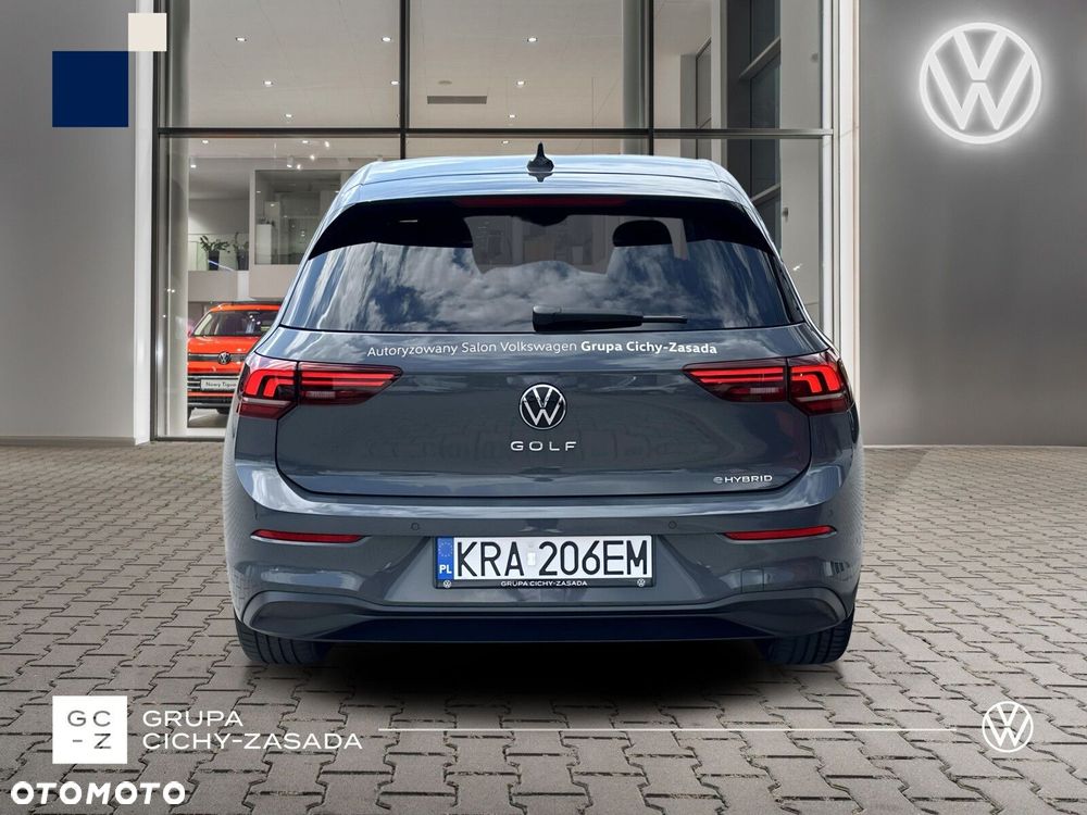 Volkswagen Golf - 5