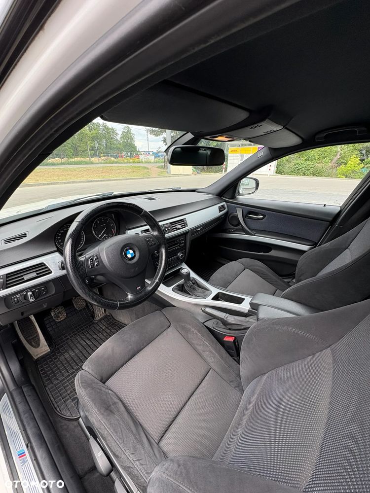 BMW Seria 3 320i Edition Sport - 8