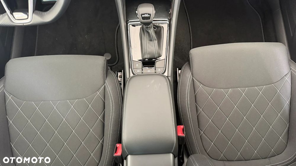 Skoda Karoq 1.5 TSI ACT Sportline DSG - 37