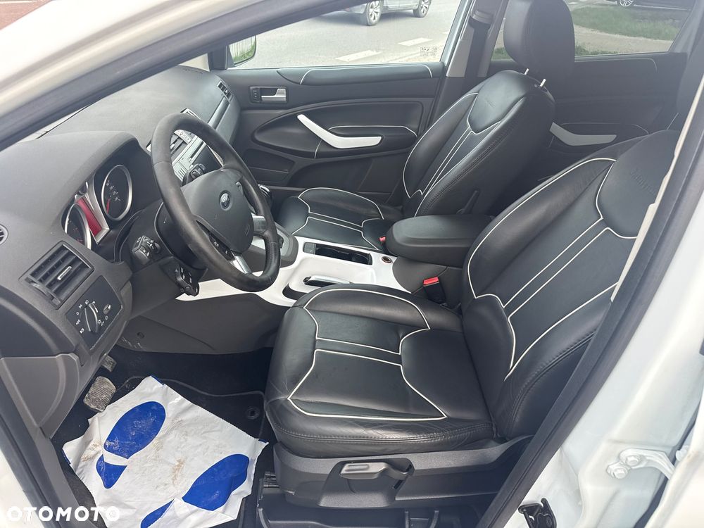 Ford Kuga 2.5 4x4 Individual - 14