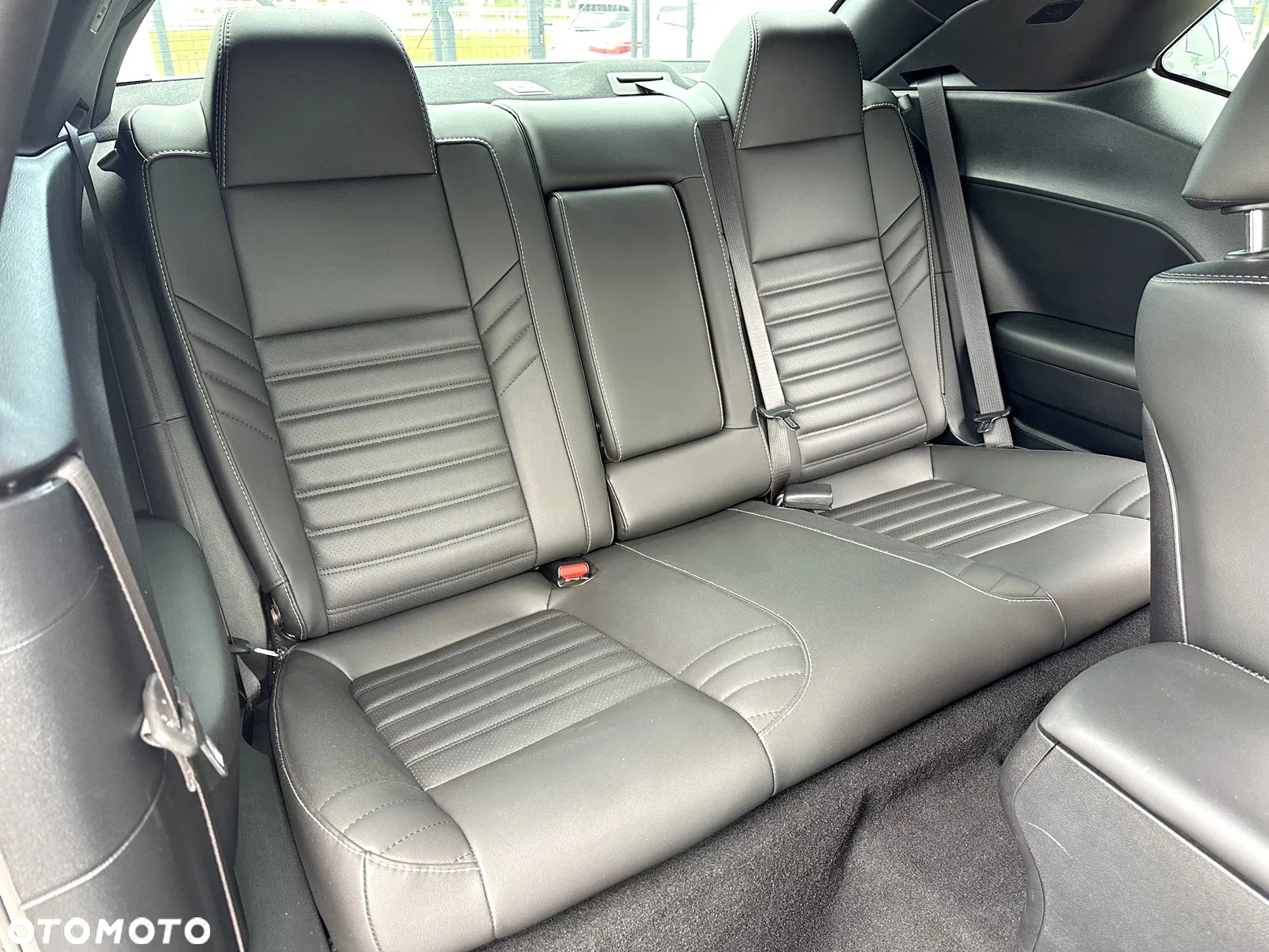 Dodge Challenger 6.2 Hellcat - 10