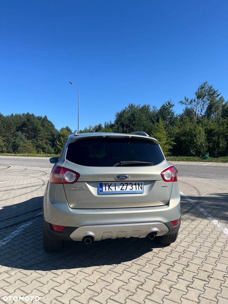 Ford Kuga 2.0 TDCi 4x4 Titanium - 4