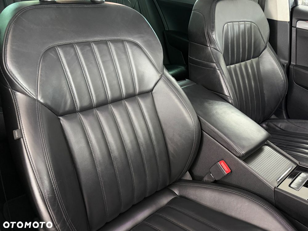 Skoda Superb 2.0 TDI DSG Style - 33