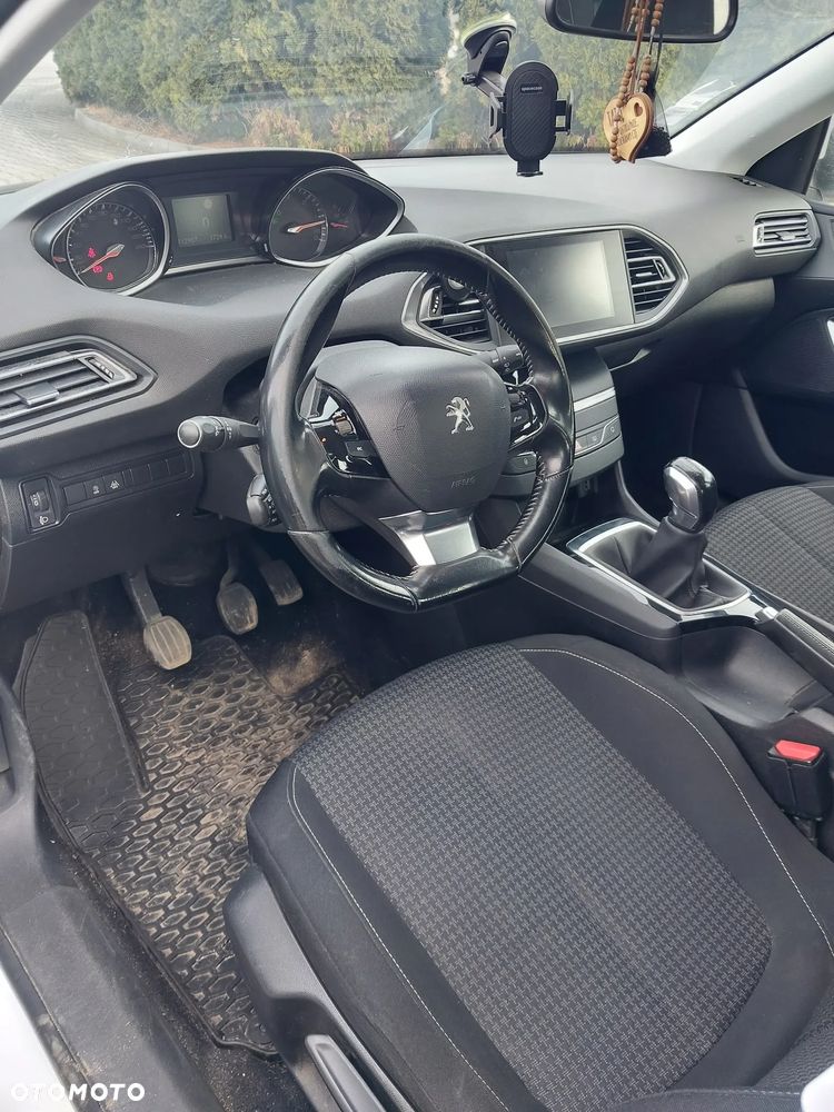 Peugeot 308 - 14