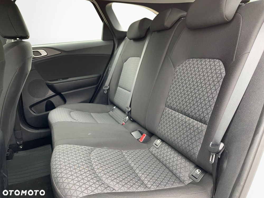 Kia Ceed 1.5 T-GDI S - 14