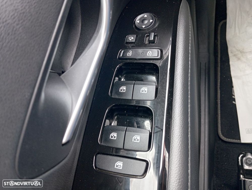 Hyundai Tucson 1.6 T-GDI HEV Vanguard - 11