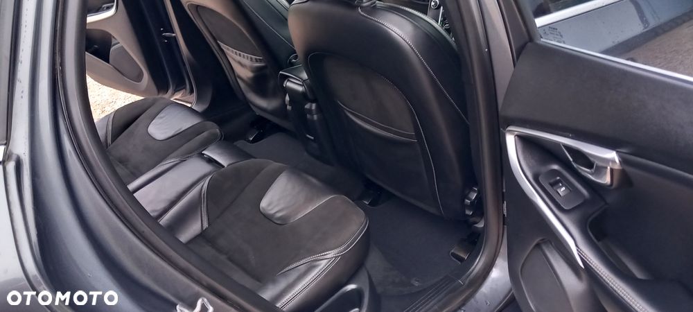 Volvo V40 D2 R Design - 7