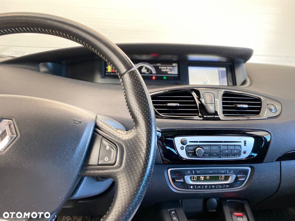 Renault Scenic Energy dCi 130 S&S Bose Edition - 26