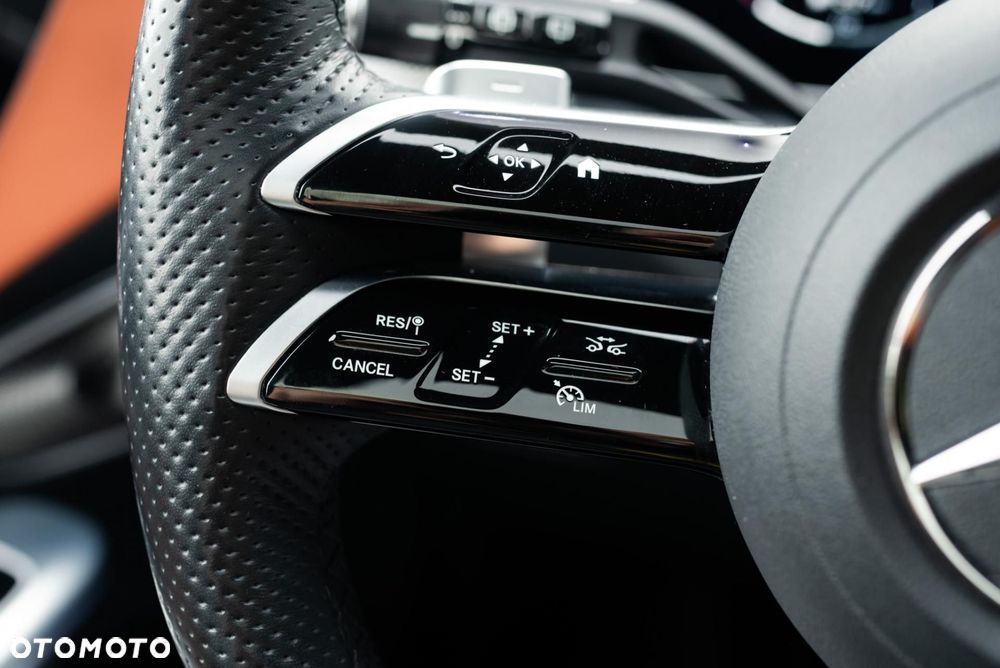 Mercedes-Benz GLC 300 mHEV 4-Matic AMG Line - 25