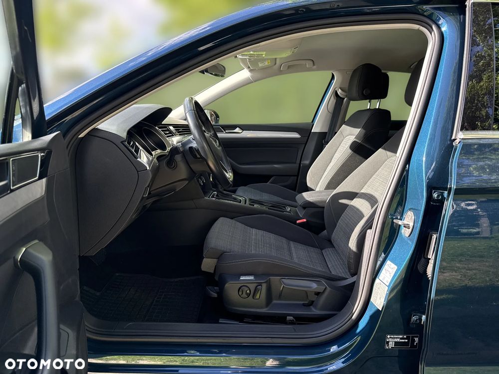 Volkswagen Passat 1.5 TSI EVO Essence DSG - 11