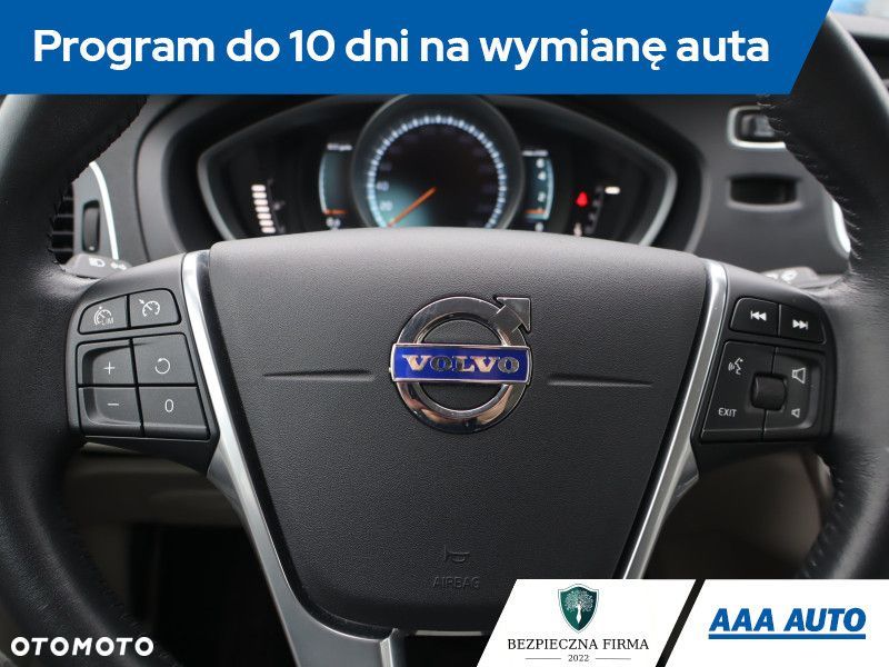 Volvo V40 - 20