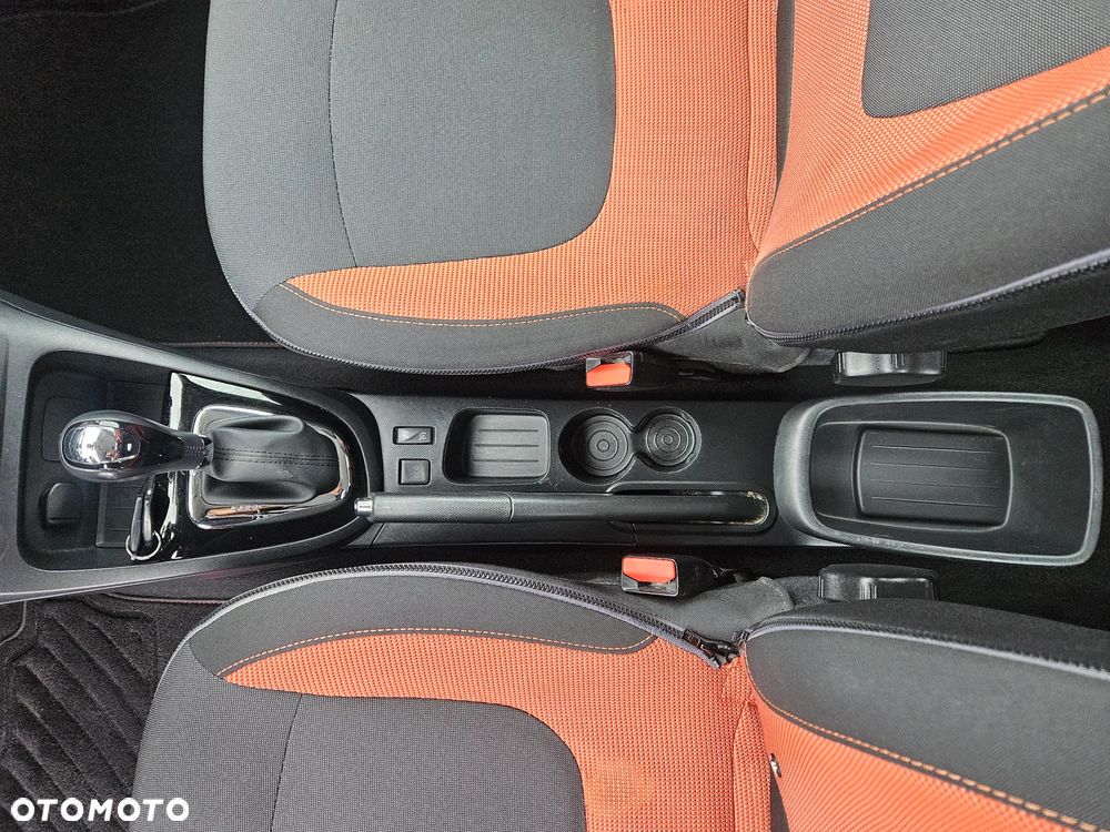 Renault Captur TCe 120 EDC Luxe - 24