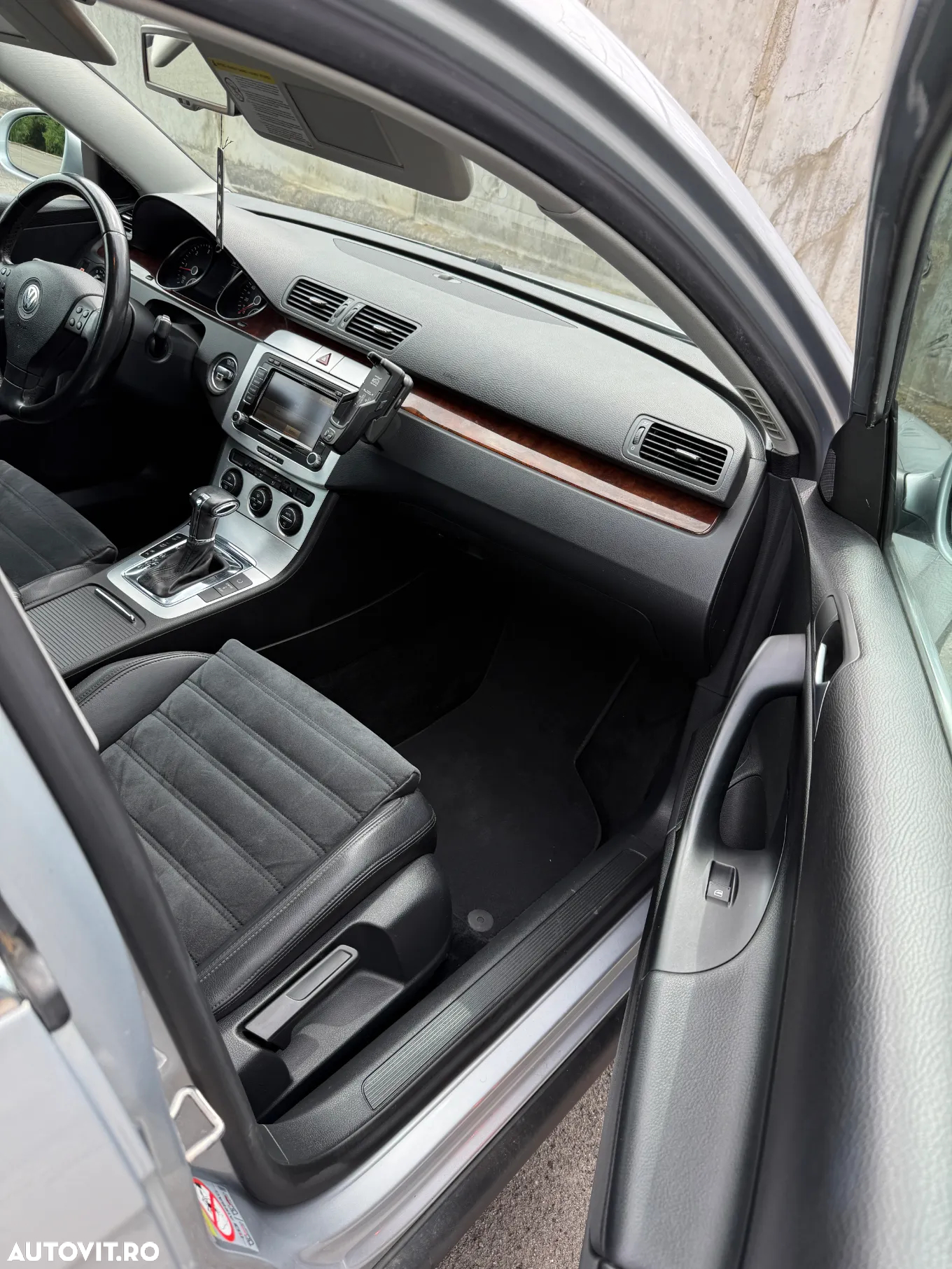 Volkswagen Passat Variant 2.0 TDI Blue TDI DSG Highline - 21