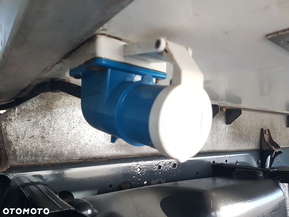 Iveco DAILY 72-180 WINDA 8EP CHŁODNIA AGREGAT IZOTERMA 4,21x2,09x2,10 GRZANIE THERMO KING V-500 MAX DMC 7,2 TONY - 6