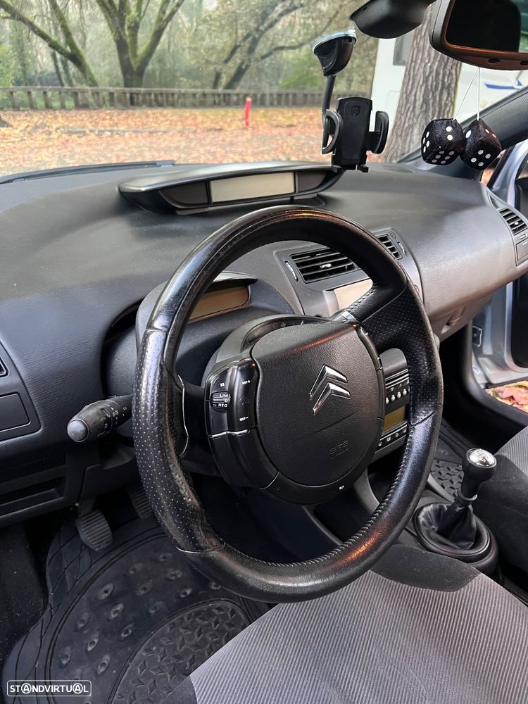 Citroën C4 - 11
