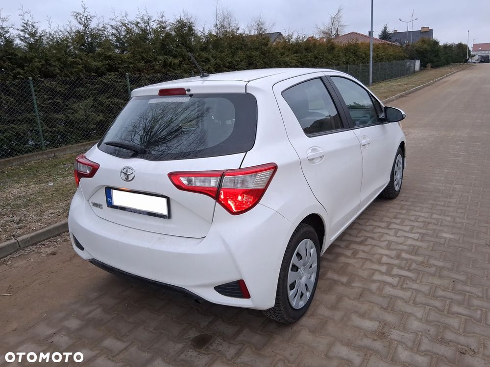 Toyota Yaris 1.0 Active - 5