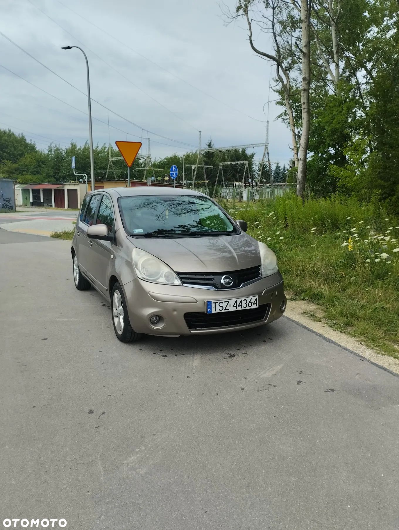 Nissan Note - 1