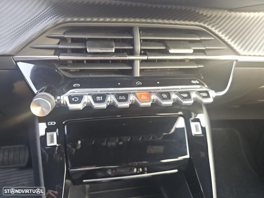 Peugeot 2008 1.2 Hybrid Allure e-DCS6 - 41