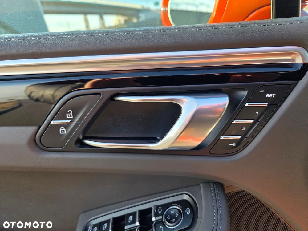 Porsche Macan T PDK - 29