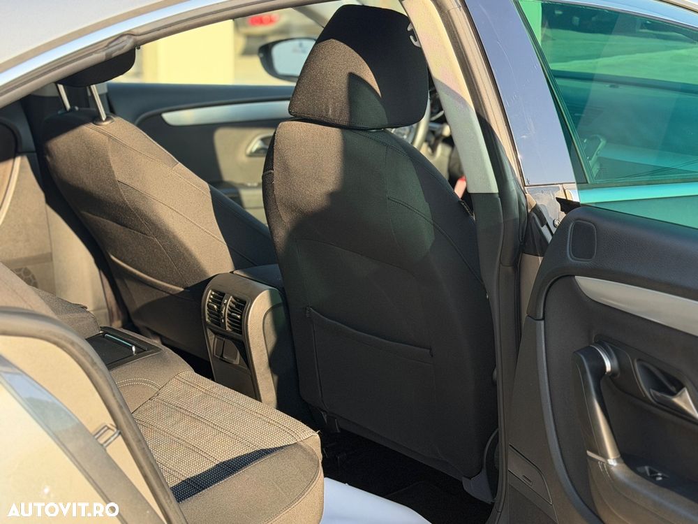 Volkswagen Passat CC 1.8 TSI Exclusive - 19
