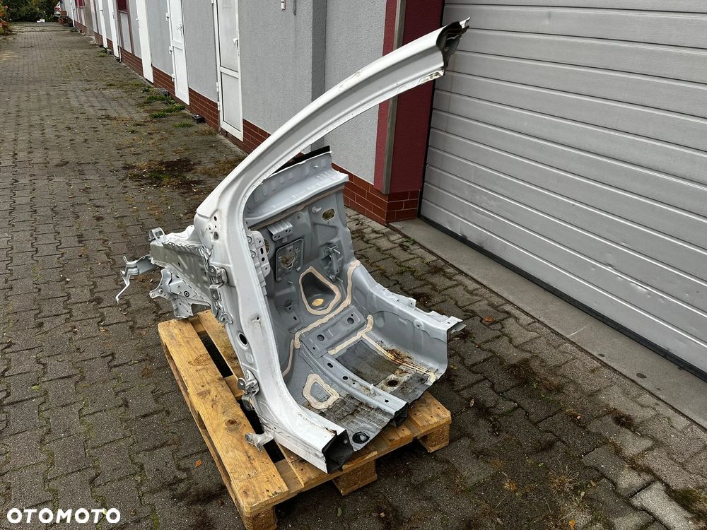 TOYOTA YARIS IV CWIARTKA PRZÓD LEWA PODŁÓZNICA SŁUPEK LEWY FARTUCH - 3