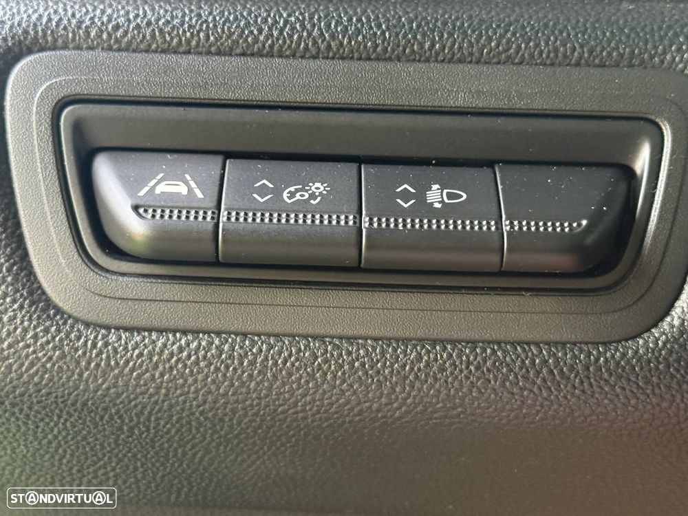 Renault Captur TCe 90 INTENS - 32