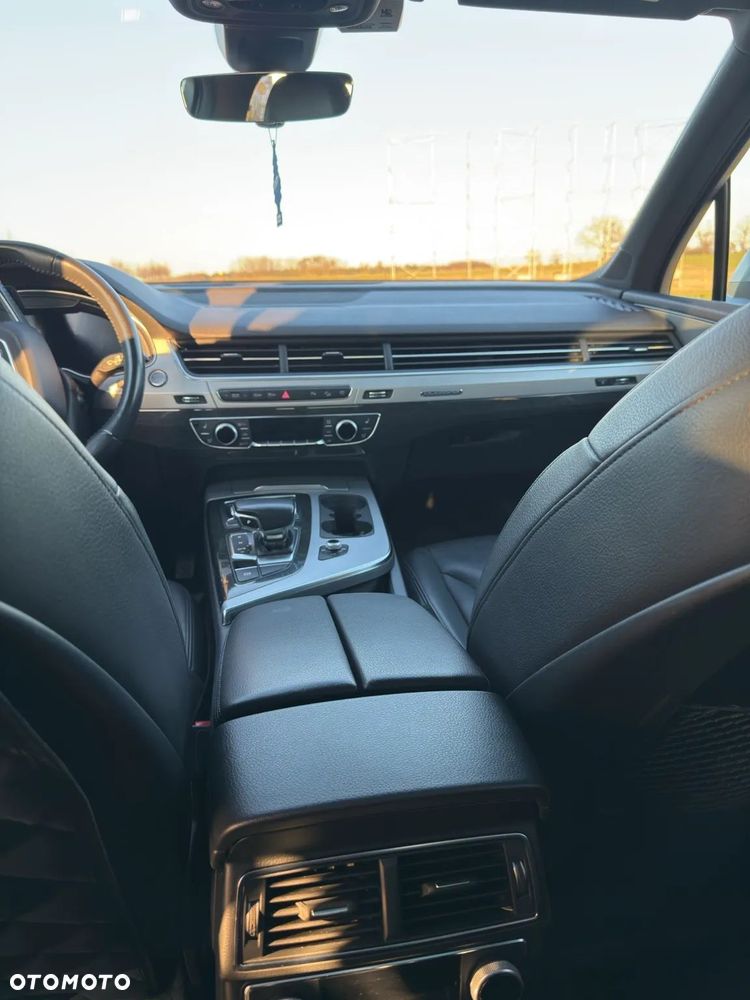 Audi Q7 - 16