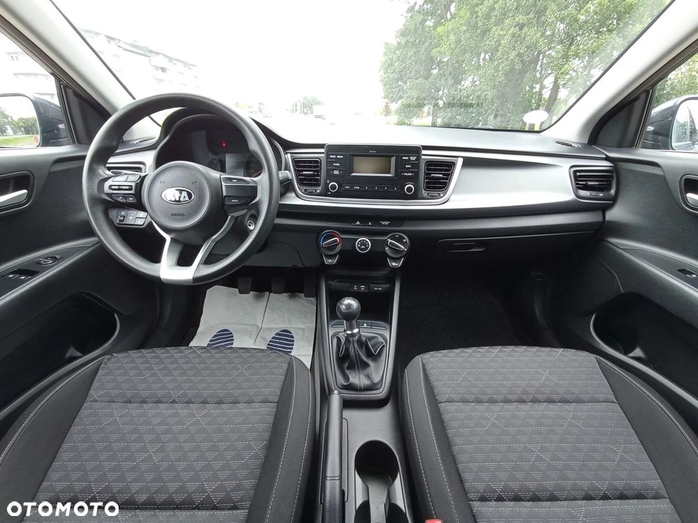 Kia Rio - 21