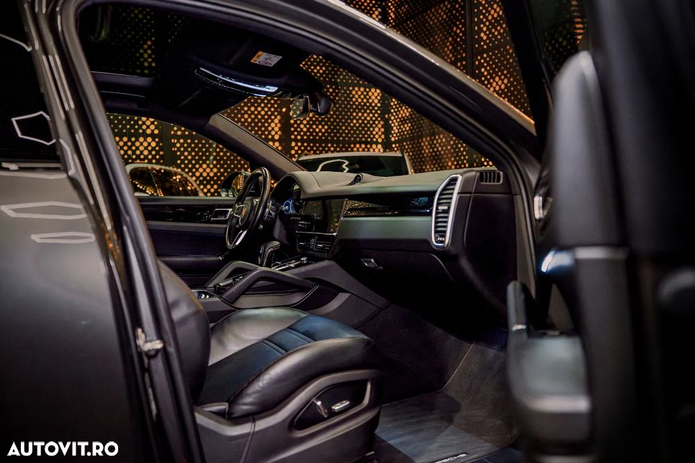 Porsche Cayenne S Tiptronic S - 24