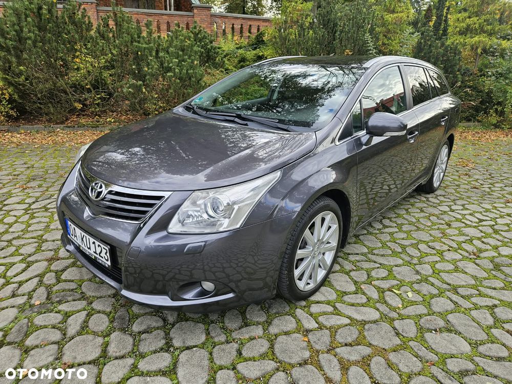Toyota Avensis 2.0 Executive - 3