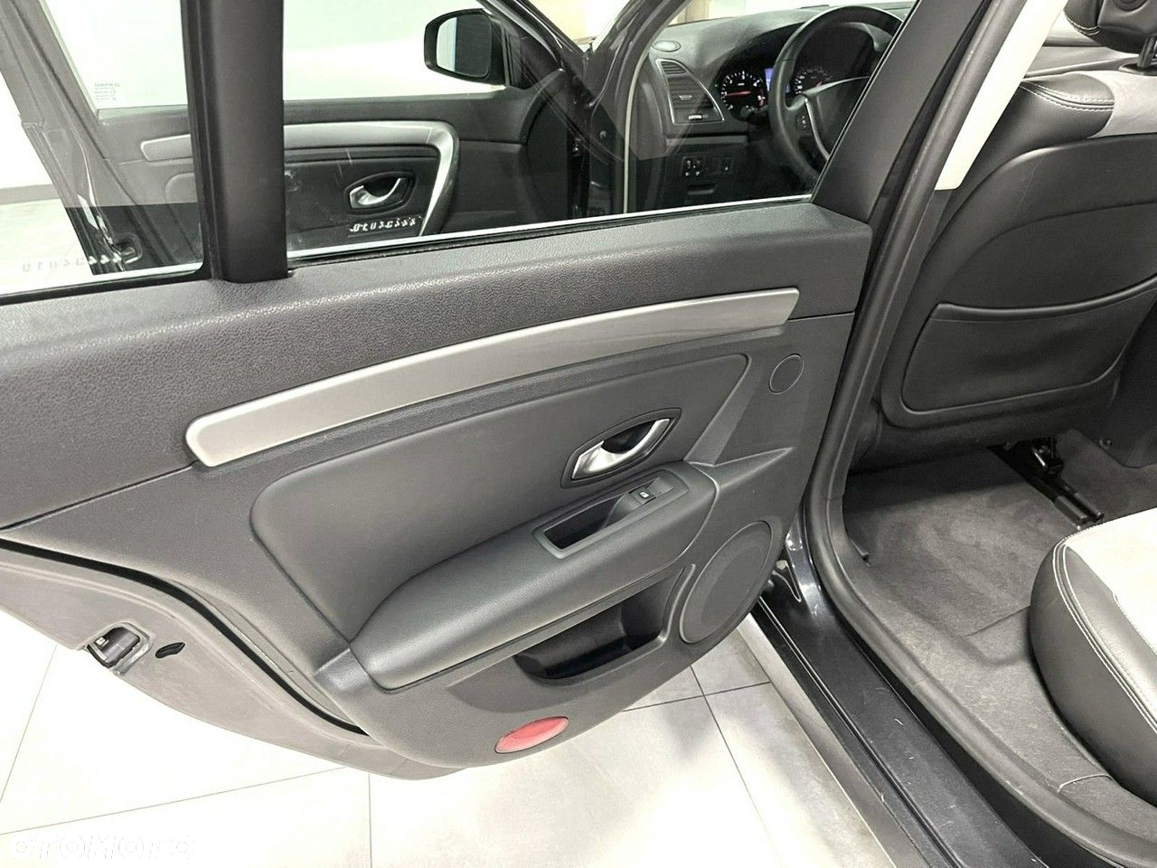 Renault Laguna - 9