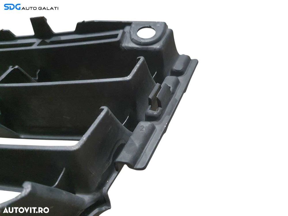 Grila Centrala Inferioara de pe Bara Spoiler Fata Volkswagen Touran 1T2 Facelift 2003 - 2010 Cod 1T0853677 [N3309] - 7
