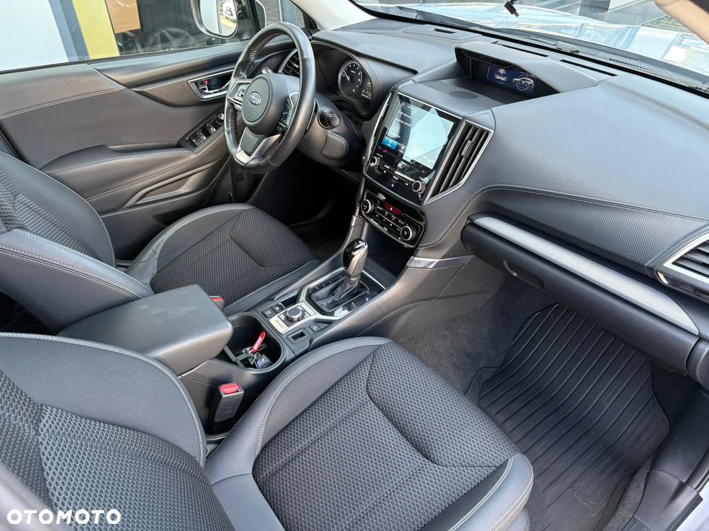 Subaru Forester 2.0 i Exclusive Lineartronic - 30
