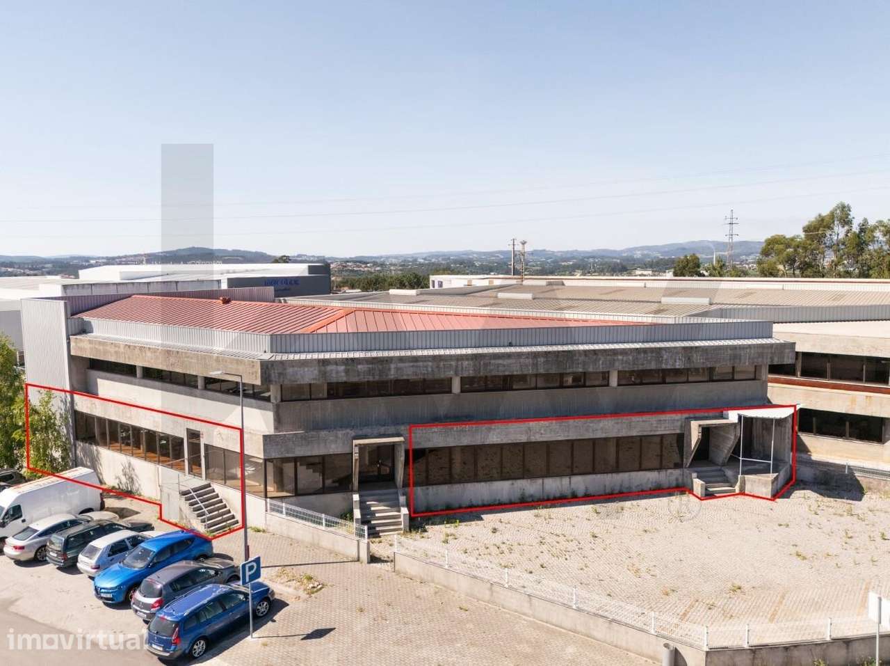 Armazém p/ Arrendamento 603 m2 | Junto à Saída da A3 em Sto. Tirso - Grande imagem: 2/24