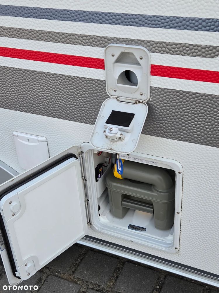 Adria Aviva 300dt - 14