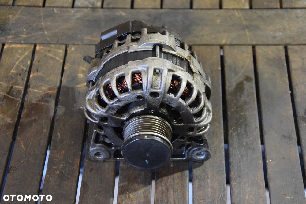 Dacia Lodgy 12-20 Dokker Duster 1.5 Alternator 150A 231002949R - 1