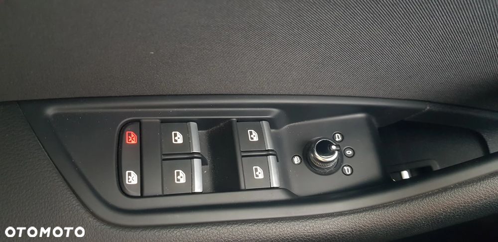 Audi A4 Avant 35 TFSI Sport S tronic - 17