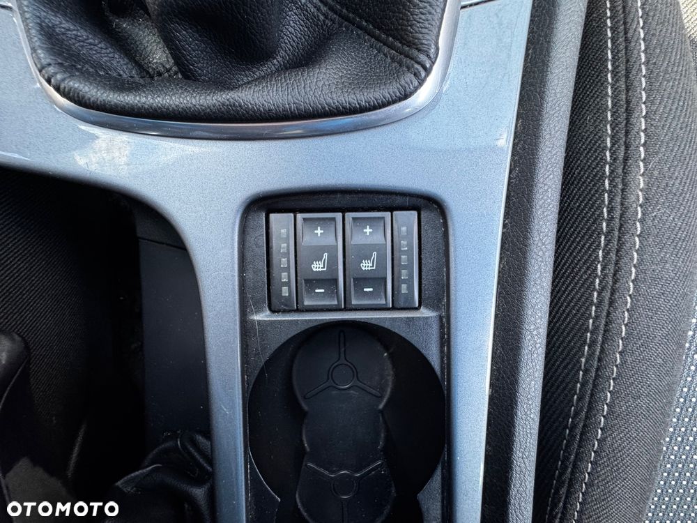 Ford Mondeo 1.6 Gold X - 23