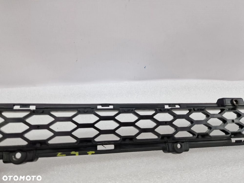 KIA SORENTO 3 III KRATKA ŚRODKOWA ZDERZAKA PRZEDNIEGO PRZÓD , NR 86522-2P000 , NR AUKCJI KR247 - 8