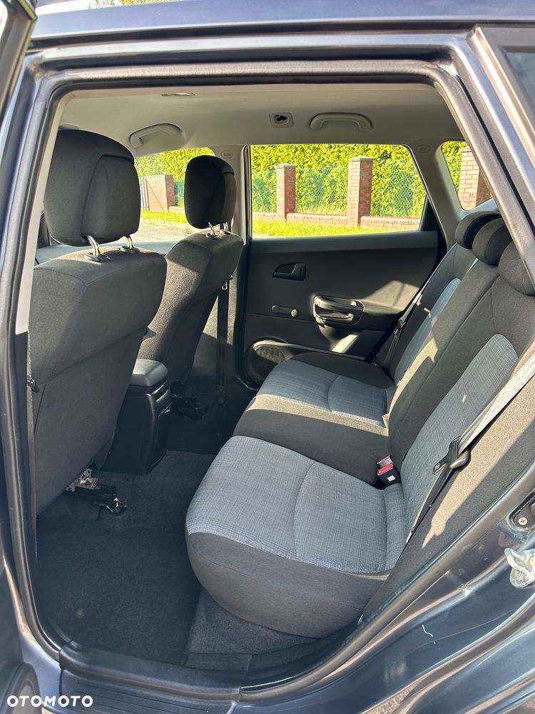 Kia Ceed - 30