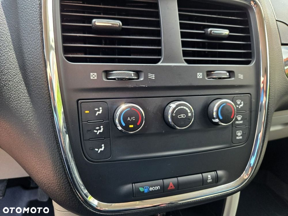 Dodge Grand Caravan 3.6 Express - 19
