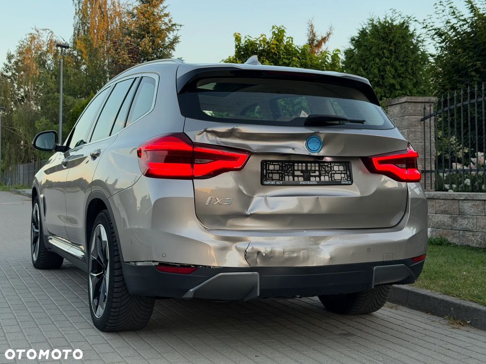 BMW iX3 Inspiring - 8