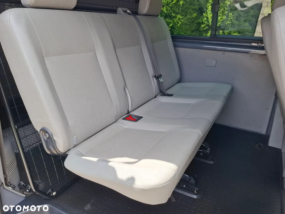 Volkswagen Transporter Multivan Kurz DSG BMT Comfortline - 13